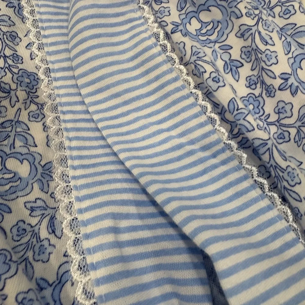 Aria Light Blue Patterned Women's Robe - Picture 8 of 11